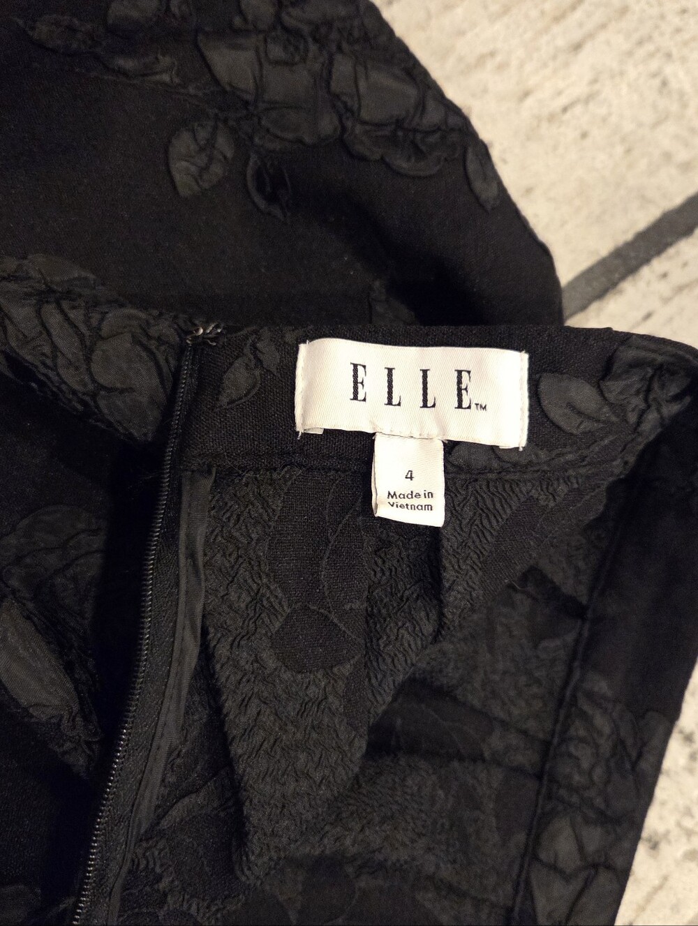 Vintage Elle Black Floral Skirt Size 4 - Picture 5 of 6